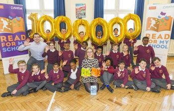 England, UK . 19.1.2016. London . Swaffield Primary School. Launch of Let a Million Books Bloom - nationwide Read for My School Competition 2016. Licensed for use free of charge in connection with this launch and competition, all other right reserved.

Copyright © 2016 Andrew Wiard - Phone: + 44 (0) 7973-219 201. Email - andrew@reportphotos.com.